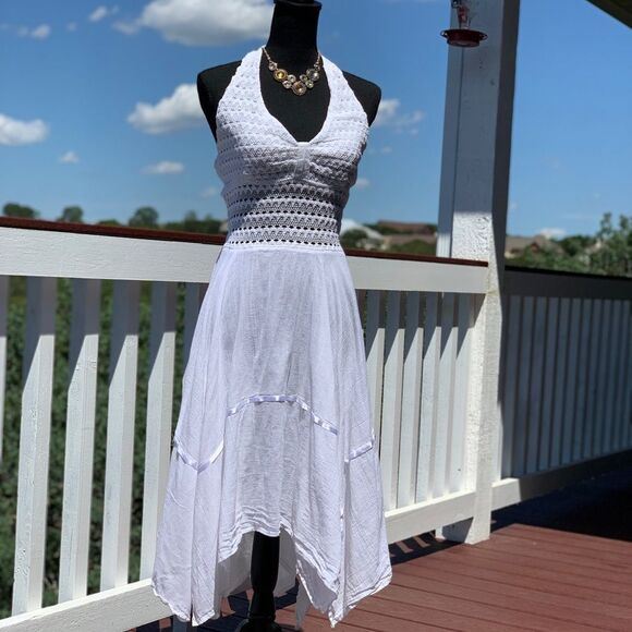 Bohemian White Halter Top Crochet Dress‎ - Picture 5 of 14